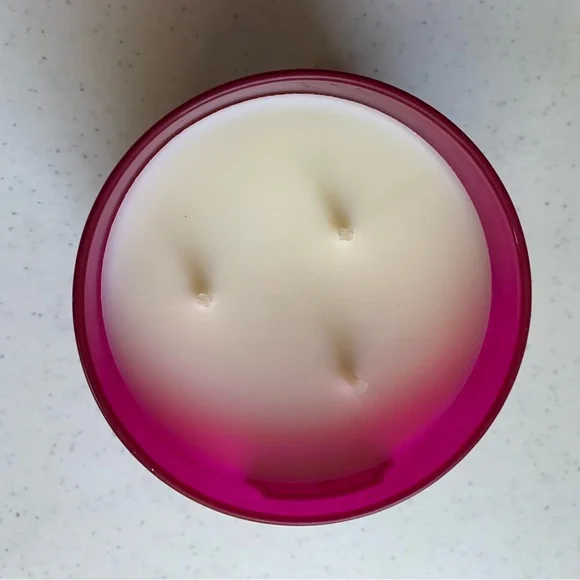 White Barn Cactus Blossom Candle - Picture 2 of 4